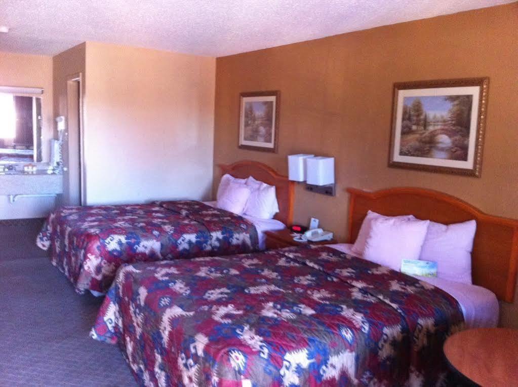 Days Inn By Wyndham Ruston La Exterior foto